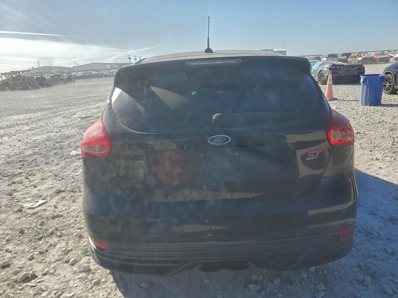 Photo 6 from auction – 2018 FORD FOCUS ST with VIN 1FADP3L92JL269485