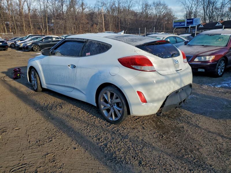 Zdjęcie 2 z aukcji – 2016 HYUNDAI VELOSTER z VIN KMHTC6AD1GU292345