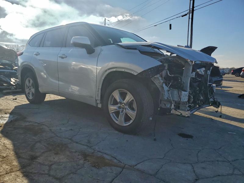 Photo 4 from auction – 2024 TOYOTA HIGHLANDER with VIN 5TDBBRCH5RS610978