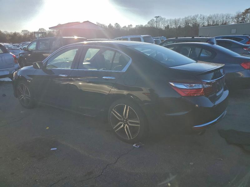 Photo 2 from auction – 2016 HONDA ACCORD SPO with VIN 1HGCR2F54GA065277
