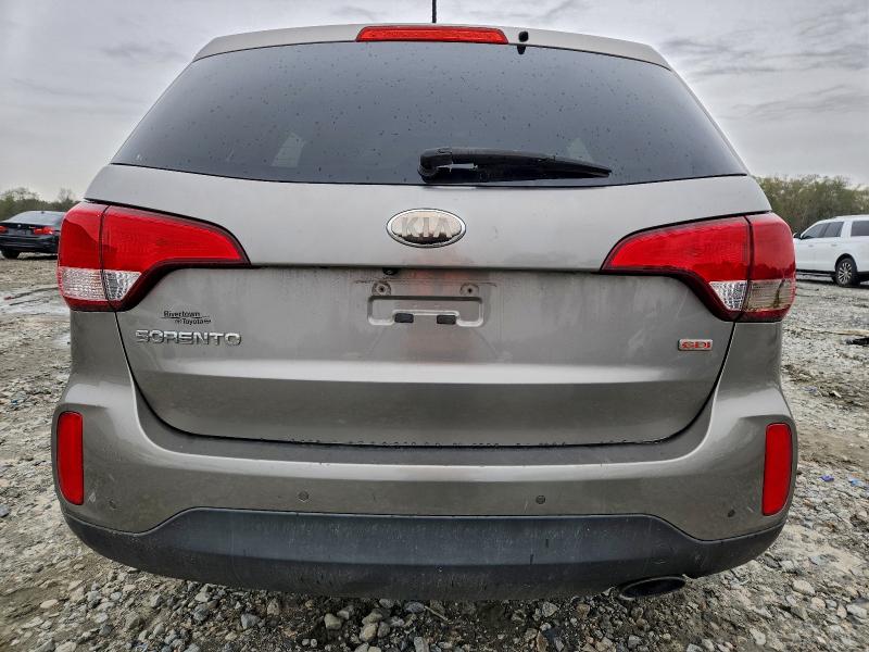 Photo 6 from auction – 2014 KIA SORENTO with VIN 5XYKT3A68EG435323