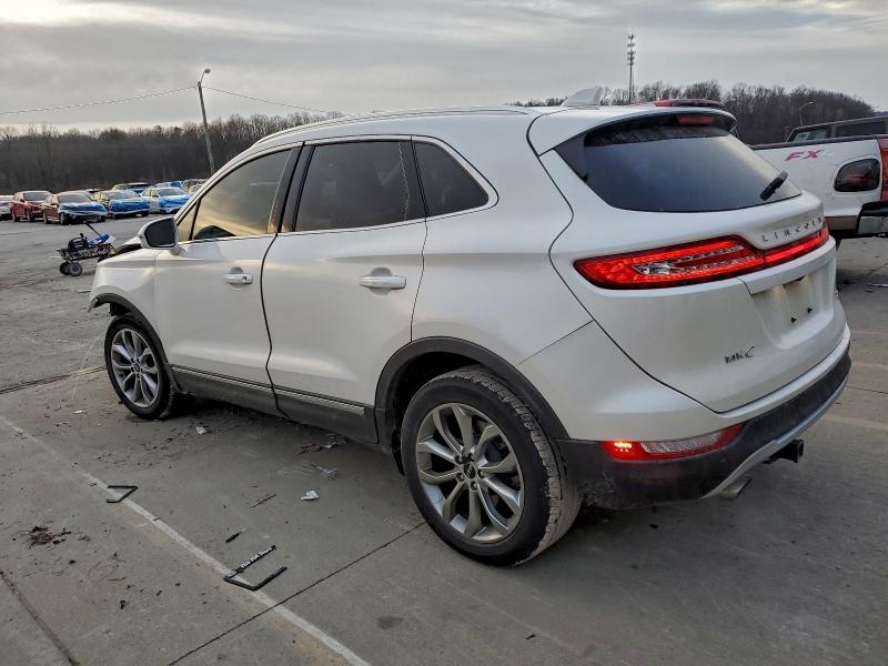 Photo 2 from auction – 2017 LINCOLN MKC SELECT with VIN 5LMCJ2C9XHUL36459