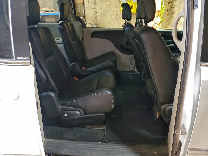 Photo 11 from auction – 2014 CHRYSLER TOWN & COU with VIN 2C4RC1BG6ER157348
