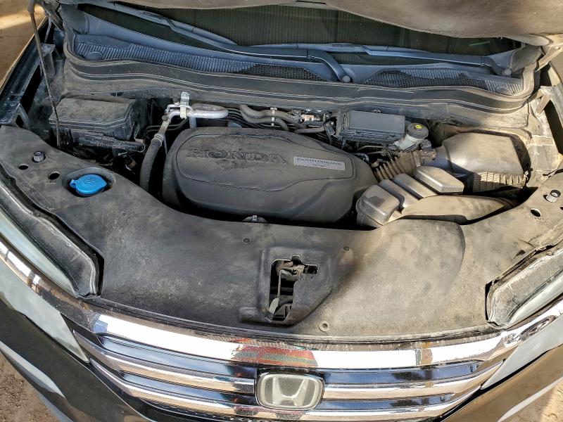 Photo 12 from auction – 2018 HONDA PILOT TOUR with VIN 5FNYF5H96JB012724