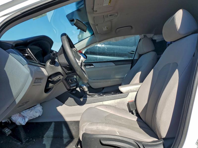 Photo 7 from auction – 2018 HYUNDAI SONATA with VIN 5NPE24AF4JH700411