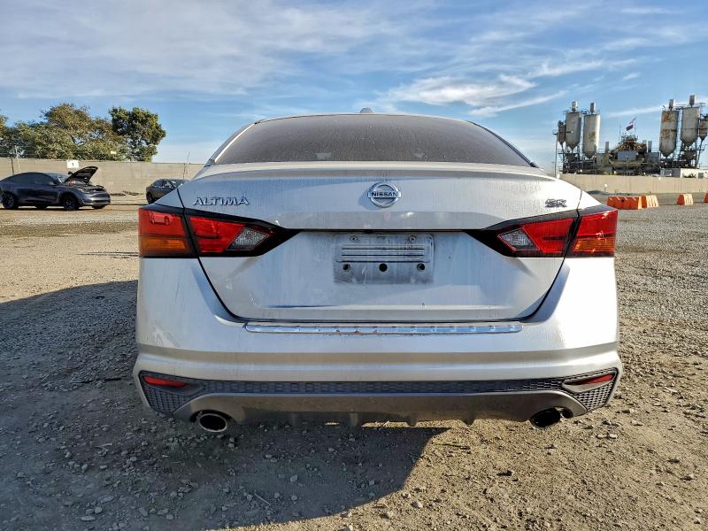 Photo 6 from auction – 2019 NISSAN ALTIMA SR with VIN 1N4BL4CV4KN317841