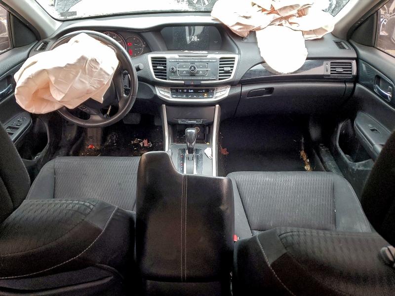Photo 8 from auction – 2015 HONDA ACCORD SPO with VIN 1HGCR2F58FA212943