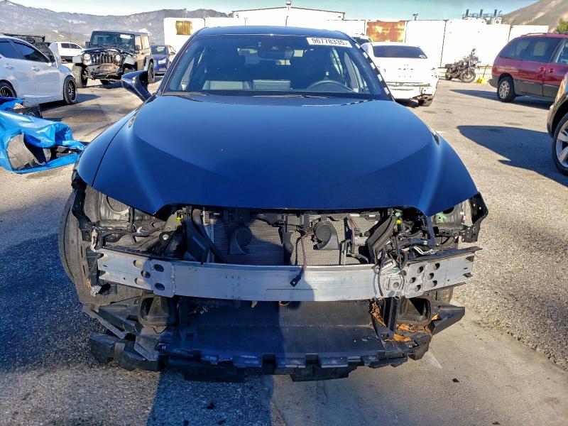 Foto 5 de la subasta – 2024 LEXUS IS 300 con VIN JTHDA1D2XR5129538