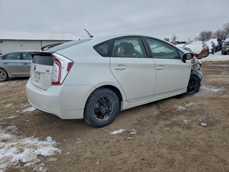 Photo 3 from auction – 2014 TOYOTA PRIUS with VIN JTDKN3DU1E0388565