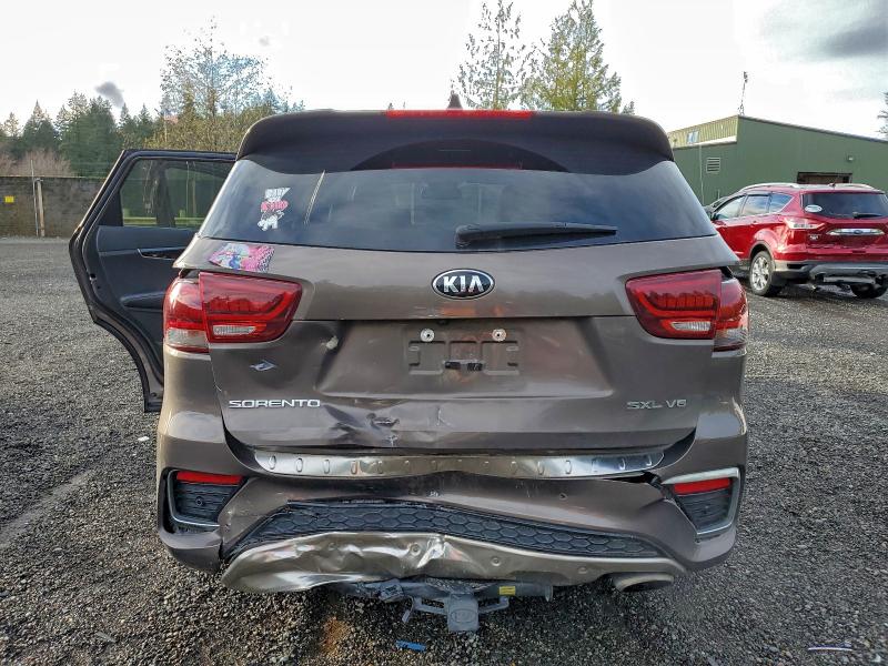 Photo 6 from auction – 2019 KIA SORENTO SX with VIN 5XYPKDA54KG456090