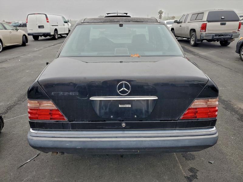 Photo 6 from auction – 1994 MERCEDES-BENZ E 320 with VIN WDBEA32E2RC104156