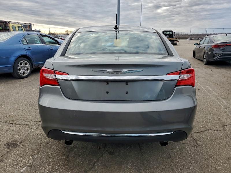 Photo 6 from auction – 2013 CHRYSLER 200 LIMITE with VIN 1C3CCBCG6DN738066