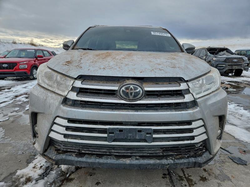 Photo 5 from auction – 2019 TOYOTA HIGHLANDER with VIN 5TDJZRFHXKS564735