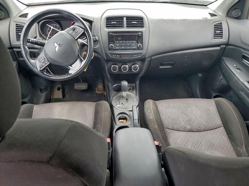 Photo 8 from auction – 2017 MITSUBISHI OUTLANDER with VIN JA4AP3AU7HZ022999