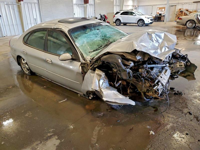 Photo 4 from auction – 2002 FORD TAURUS SES with VIN 1FAFP55UX2G221541