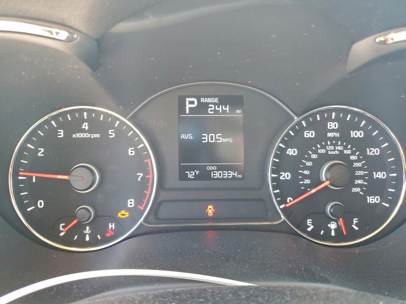 Zdjęcie 9 z aukcji – 2017 KIA FORTE LX z VIN 3KPFK4A76HE143545