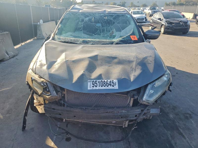 Photo 5 from auction – 2015 NISSAN ROGUE S with VIN KNMAT2MV9FP581754