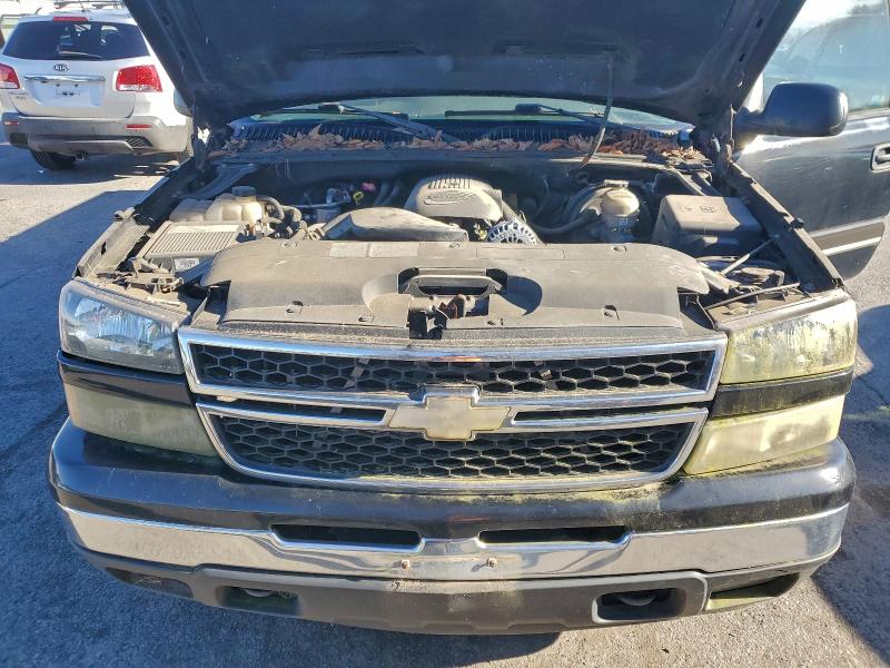 Photo 11 from auction – 2006 CHEVROLET SILVERADO with VIN 2GCEK13T961209875