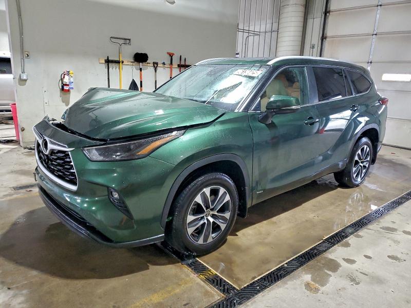 TOYOTA HIGHLANDER 2025 with VIN 5TDKBRCH5SS659474 - Photo from auction