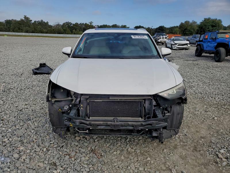 Photo 5 from auction – 2020 AUDI Q3 PREMIUM with VIN WA1DECF32L1058271