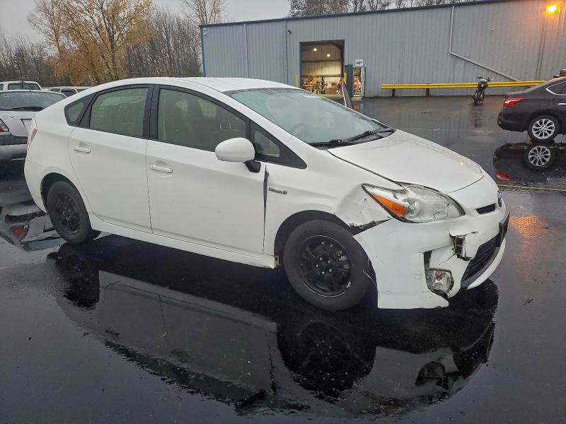 Photo 4 from auction – 2012 TOYOTA PRIUS with VIN JTDKN3DU3C1566032