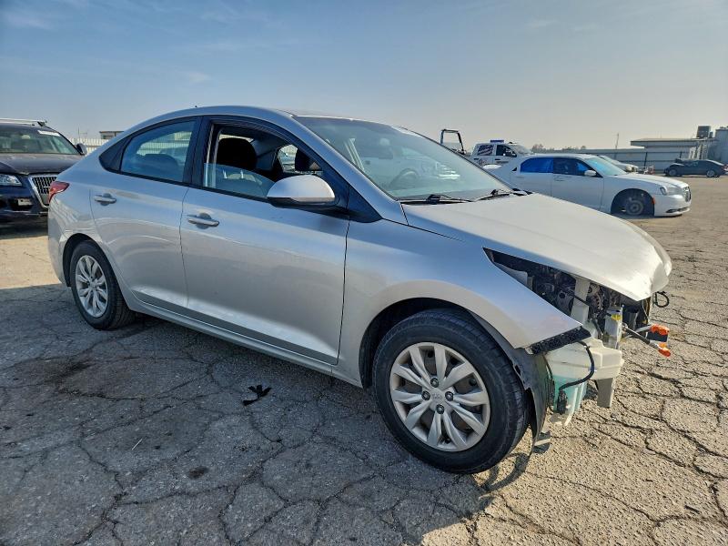 Photo 4 from auction – 2020 HYUNDAI ACCENT SE with VIN 3KPC24A63LE101613