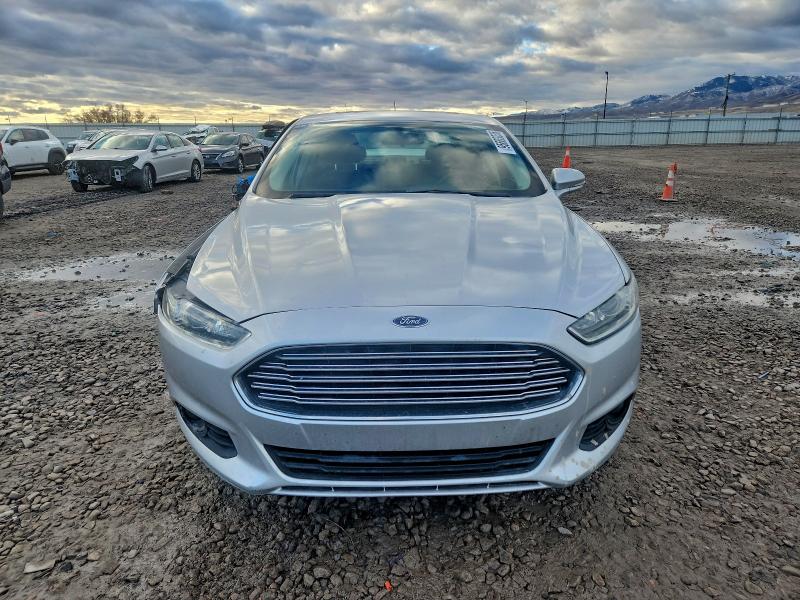 Photo 5 from auction – 2016 FORD FUSION SE with VIN 3FA6P0HD4GR315056