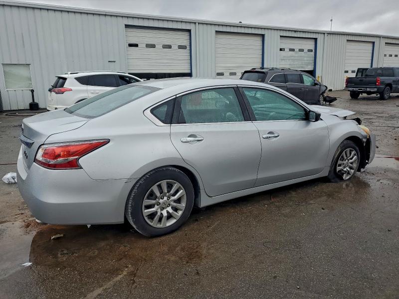 Photo 3 from auction – 2015 NISSAN ALTIMA with VIN 1N4AL3AP5FC146917