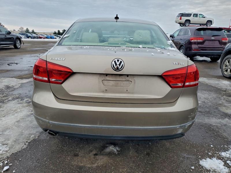 Photo 6 from auction – 2015 VOLKSWAGEN PASSAT SE with VIN 1VWBT7A37FC011874