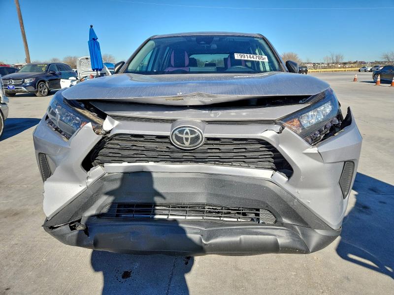 Photo 5 from auction – 2022 TOYOTA RAV4 LE with VIN 2T3H1RFV1NC197482