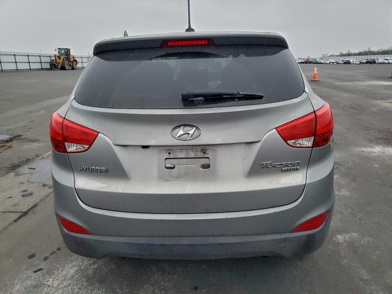 Photo 6 from auction – 2011 HYUNDAI TUCSON GLS with VIN KM8JU3AC3BU203507