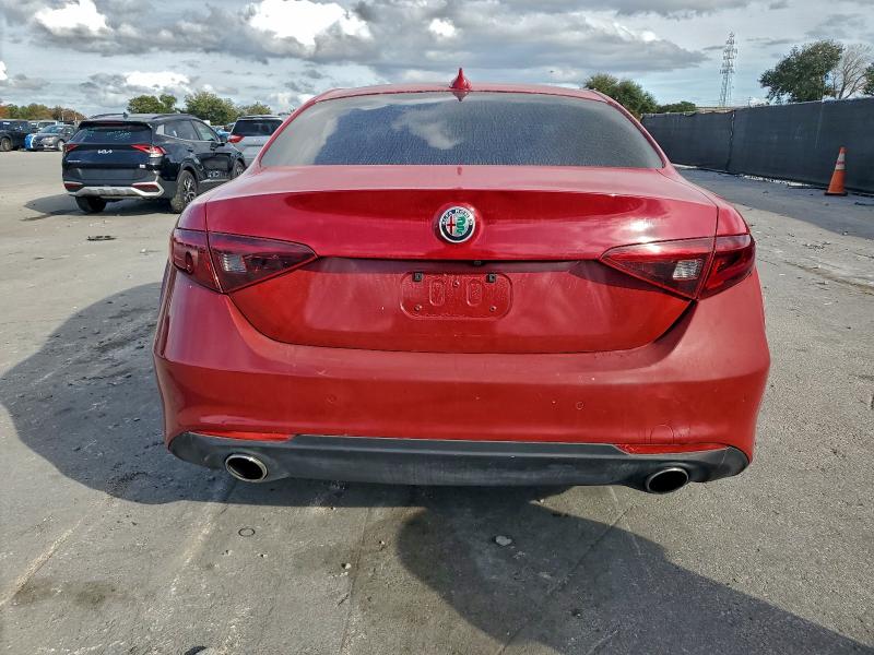Photo 6 from auction – 2018 ALFA ROMEO GIULIA with VIN ZARFAEBN6J7571763
