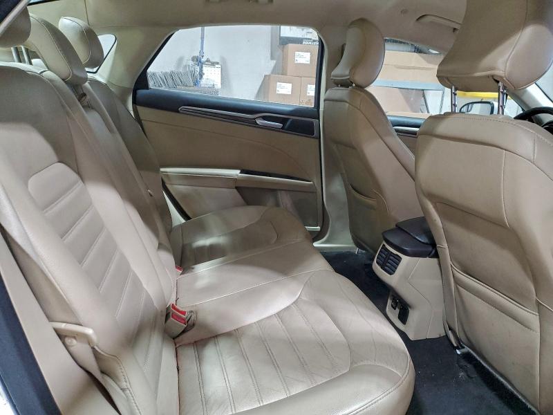 Photo 10 from auction – 2016 FORD FUSION SE with VIN 3FA6P0PU3GR304633