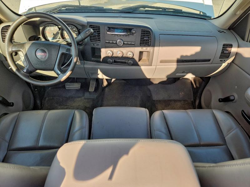Photo 8 from auction – 2007 GMC NEW SIERRA with VIN 1GTEC14C07E596358