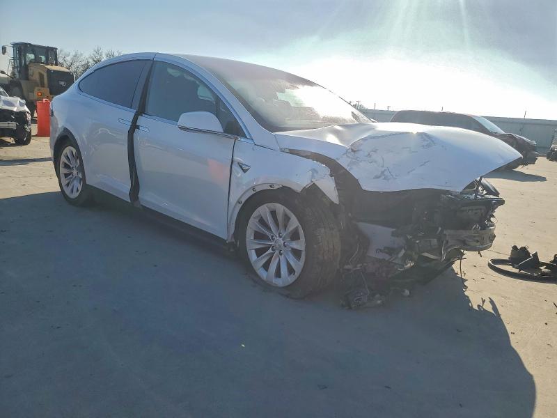 Photo 4 from auction – 2020 TESLA MODEL X with VIN 5YJXCBE20LF304723