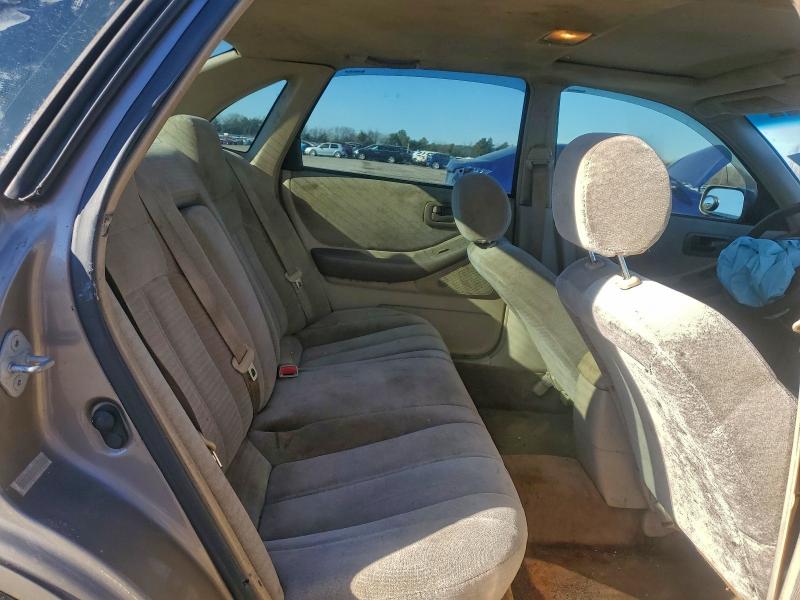 Photo 10 from auction – 1998 TOYOTA AVALON XL with VIN 4T1BF18B8WU266012