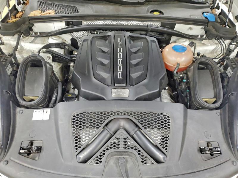 Photo 12 from auction – 2018 PORSCHE MACAN S with VIN WP1AB2A51JLB39153