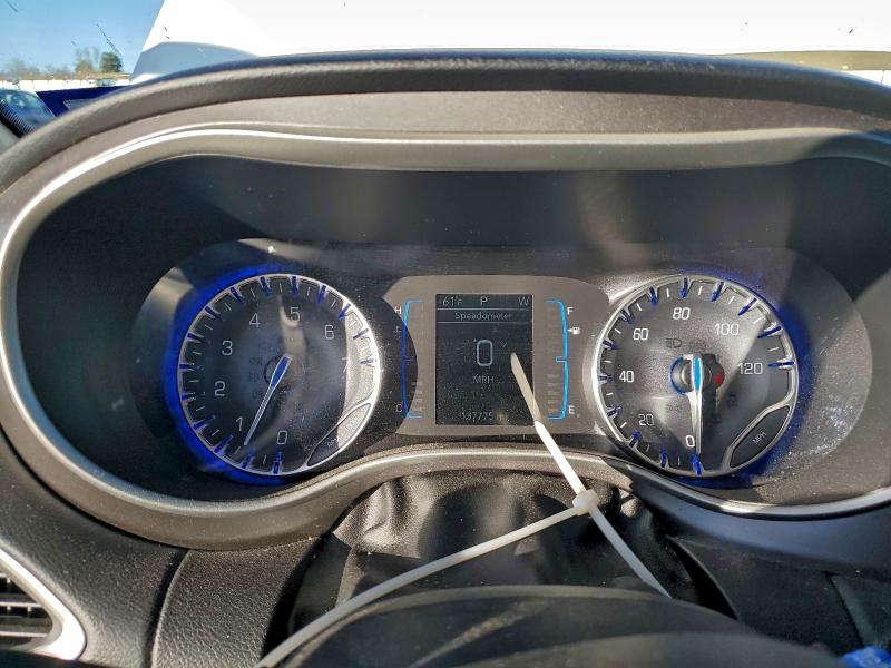 Photo 9 from auction – 2020 CHRYSLER PACIFICA T with VIN 2C4RC1BG1LR112430