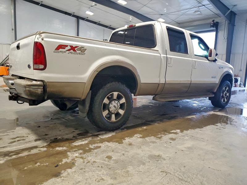 Photo 3 from auction – 2005 FORD F250 SUPER with VIN 1FTSW21PX5EB74571