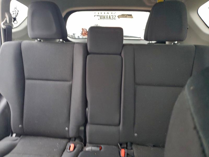 Photo 10 from auction – 2017 TOYOTA RAV4 LE with VIN 2T3BFREV3HW604598