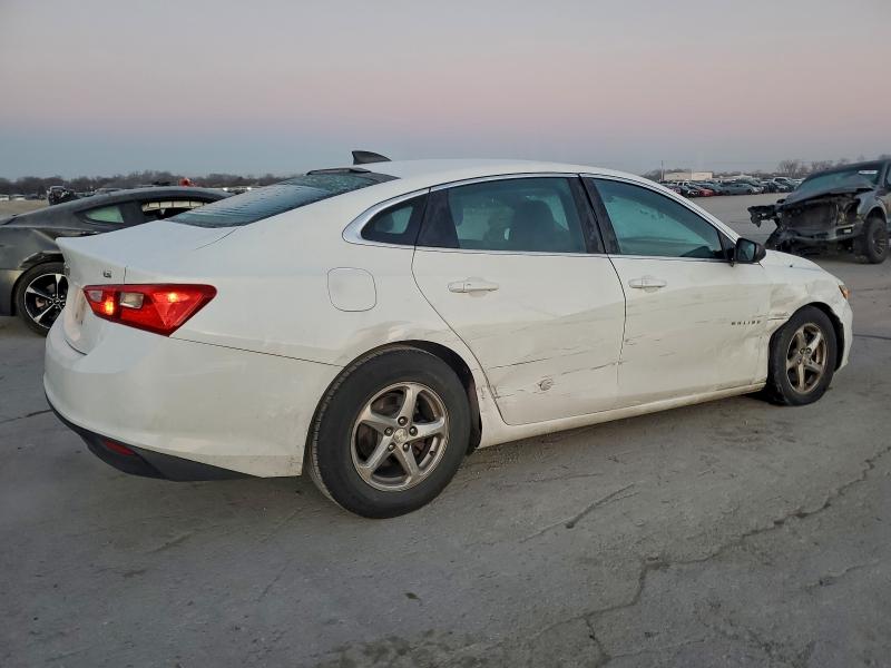 Photo 3 from auction – 2016 CHEVROLET MALIBU with VIN 1G1ZB5ST4GF261220