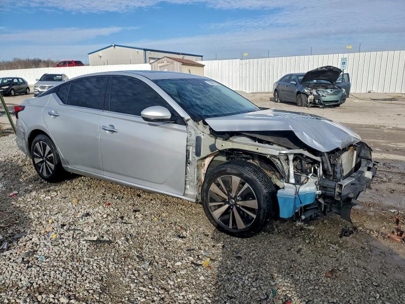 Photo 4 from auction – 2019 NISSAN ALTIMA with VIN 1N4BL4EV6KC230788