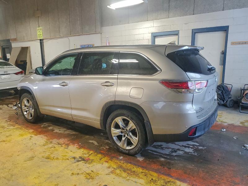 Photo 2 from auction – 2016 TOYOTA HIGHLANDER with VIN 5TDDKRFH2GS291380