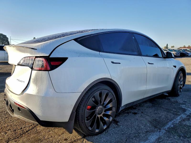 Photo 3 from auction – 2022 TESLA MODEL Y with VIN 7SAYGDEF2NF411043