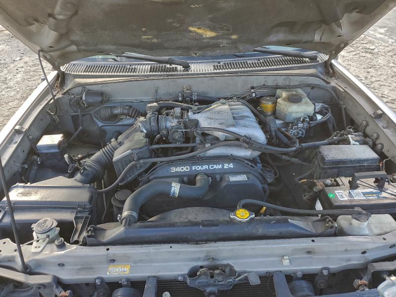 Photo 12 from auction – 2002 TOYOTA 4RUNNER SR with VIN JT3GN86R420228773