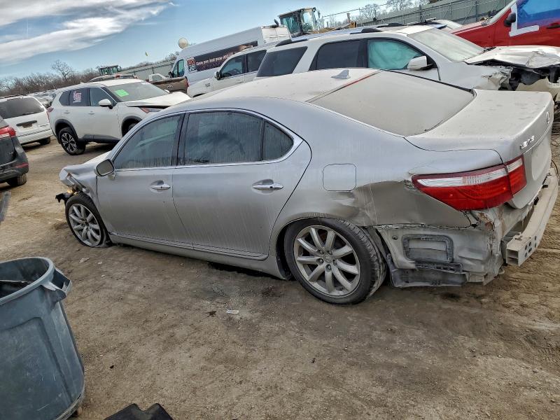 Photo 2 from auction – 2007 LEXUS LS 460L with VIN JTHGL46FX75000558