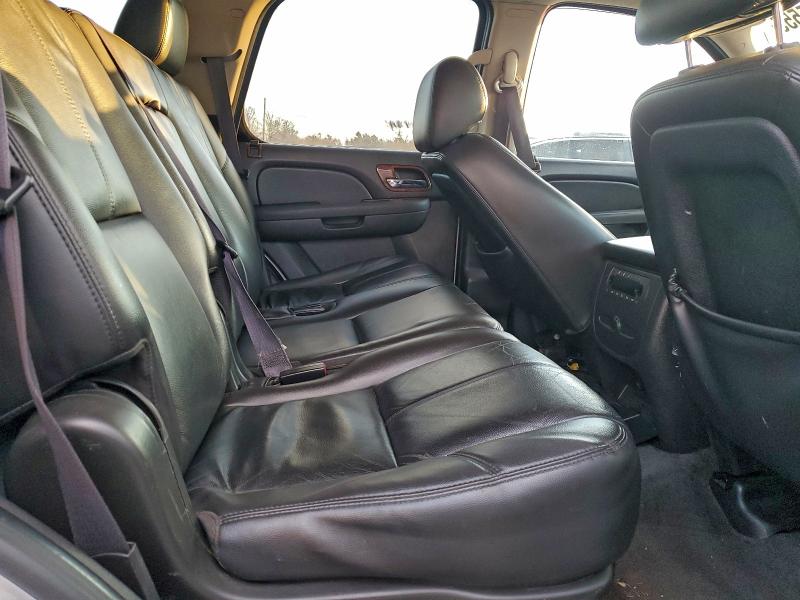 Photo 11 from auction – 2011 GMC YUKON SLT with VIN 1GKS2CE04BR308496