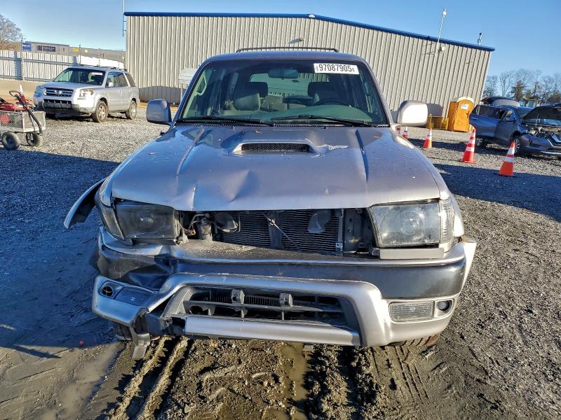 Photo 5 from auction – 2002 TOYOTA 4RUNNER SR with VIN JT3HN86R520372191