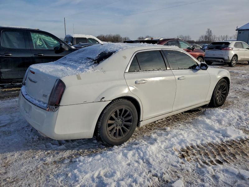 Photo 3 from auction – 2014 CHRYSLER 300 with VIN 2C3CCAAGXEH216418