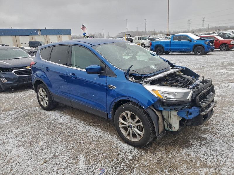 Photo 4 from auction – 2019 FORD ESCAPE SE with VIN 1FMCU9GD8KUA96384